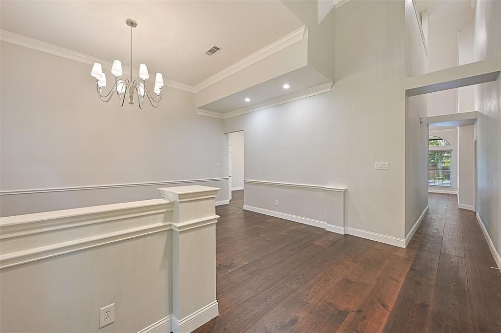 711 Saratoga Drive