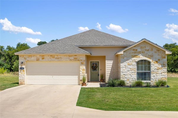 3110 WATERSTONE DR, BROWNWOOD, TX 76801 - Image 2d4e8ea20a6010ded1af7e9b78f7acde/4253447542