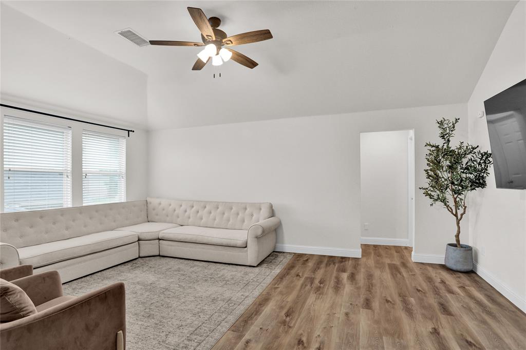 2408 Eisenhower Drive