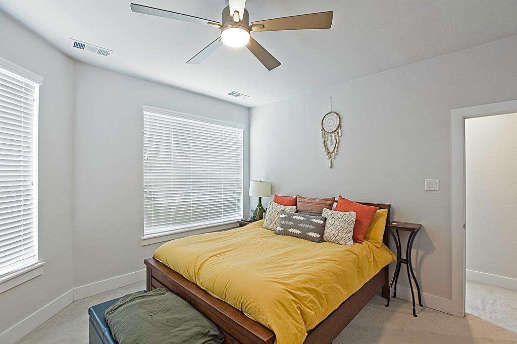 Dallas, Texas 75204, United States, 2 Bedrooms Bedrooms, ,3 BathroomsBathrooms,Residential,Active,212303