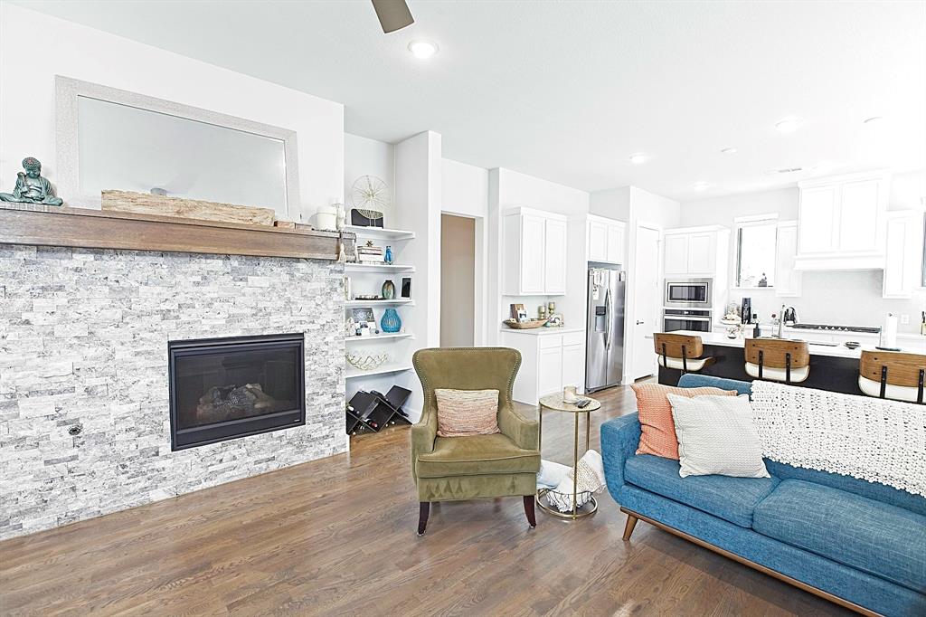 Dallas, Texas 75204, United States, 2 Bedrooms Bedrooms, ,3 BathroomsBathrooms,Residential,Active,212303