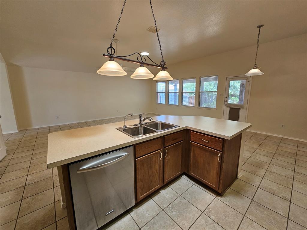 Falls Ph 2 - Residential Lease