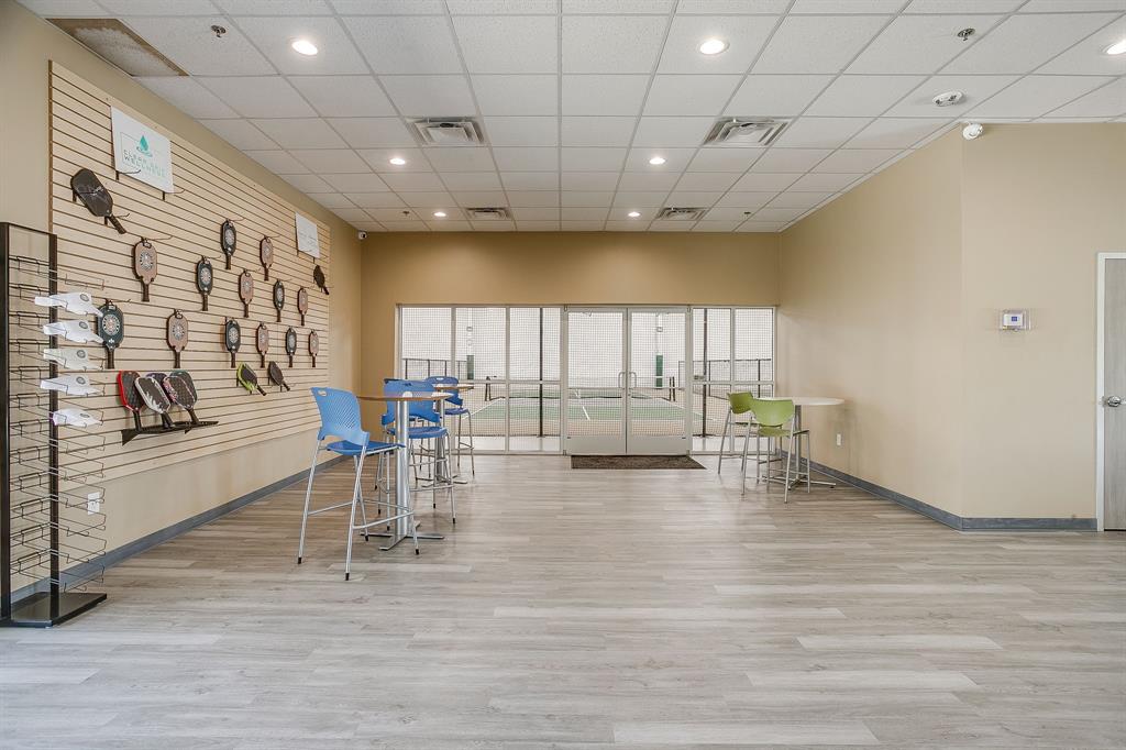 Corridor 51 Bus Center - Commercial Sale