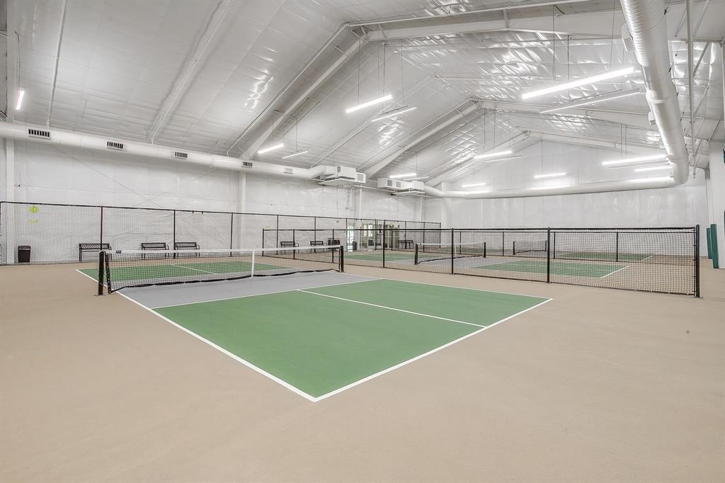 Corridor 51 Bus Center - Commercial Sale