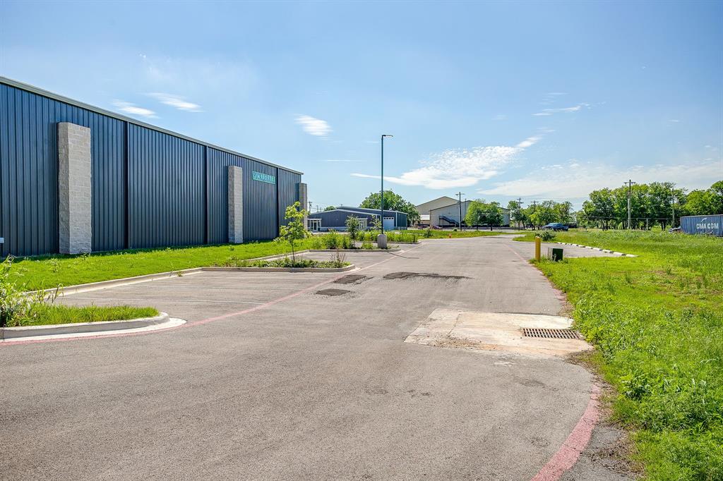 Corridor 51 Bus Center - Commercial Sale