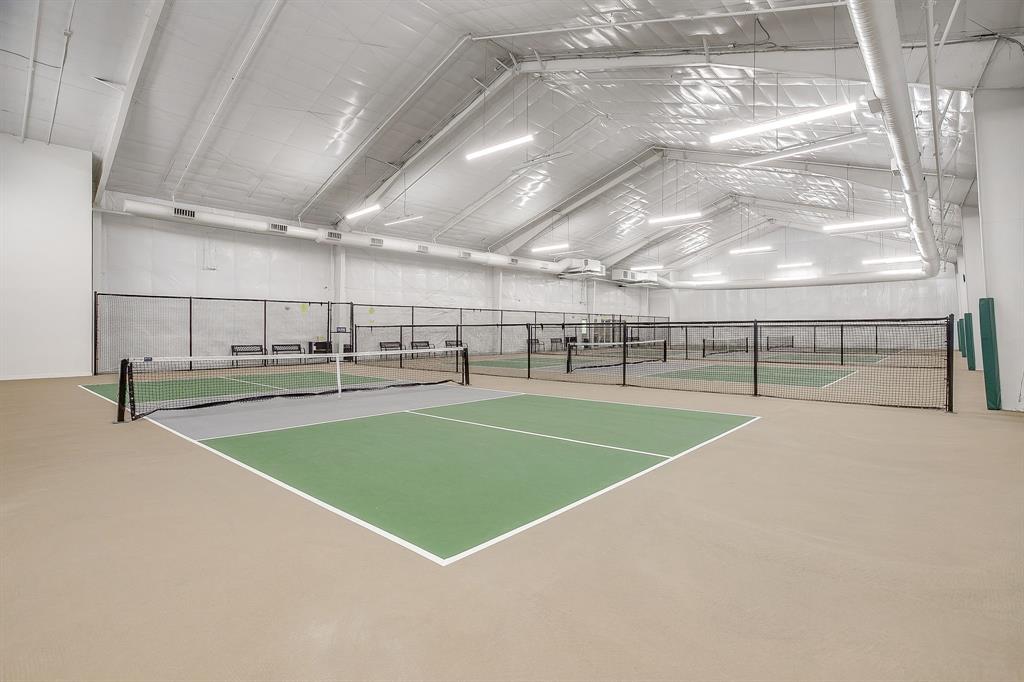 Corridor 51 Bus Center - Commercial Sale
