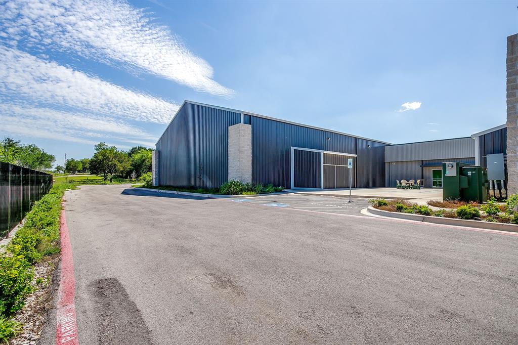 Corridor 51 Bus Center - Commercial Sale