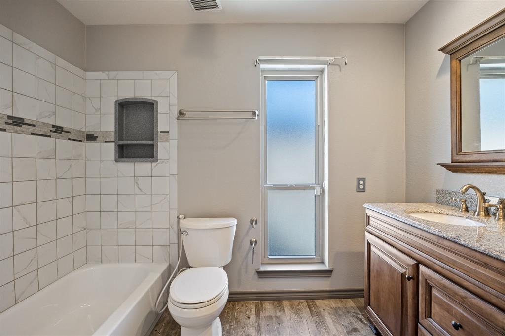 SCHREIBER ESTATES 4 - Residential Lease