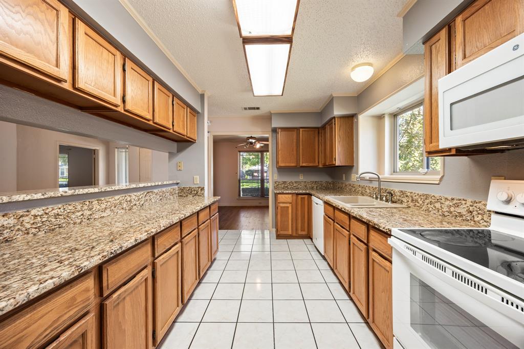 SCHREIBER ESTATES 4 - Residential Lease