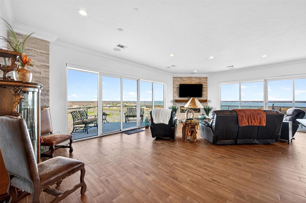 Diamond Pointe Ph One - Residential