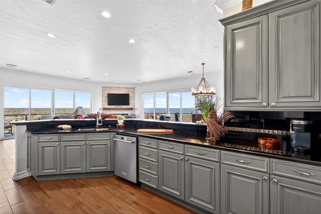 Diamond Pointe Ph One - Residential