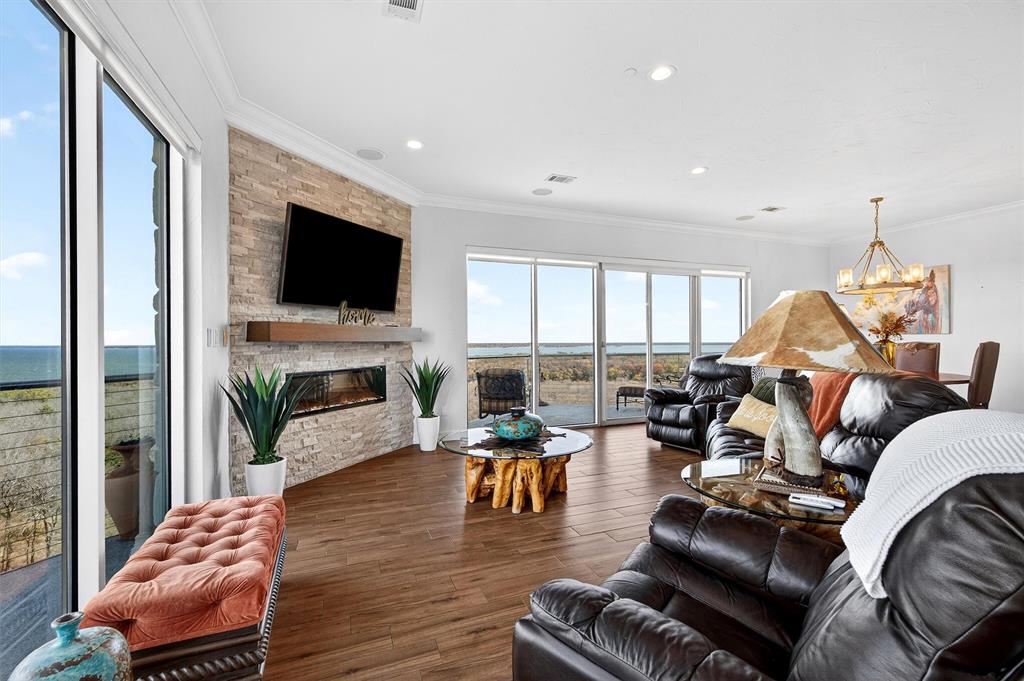 Diamond Pointe Ph One - Residential