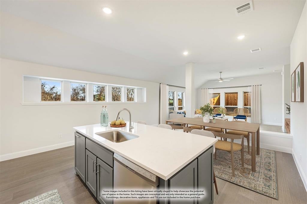 1105 Falcon Drive