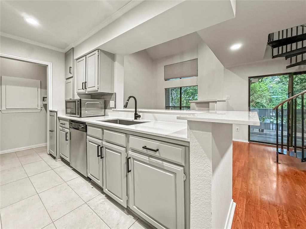 Preston Road Raquet - Residential