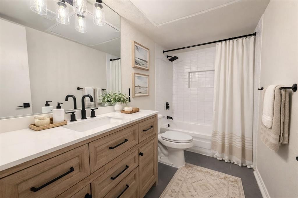 Preston Road Raquet - Residential