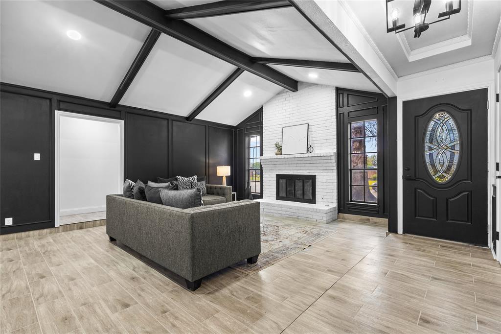 706 Brookdale Circle