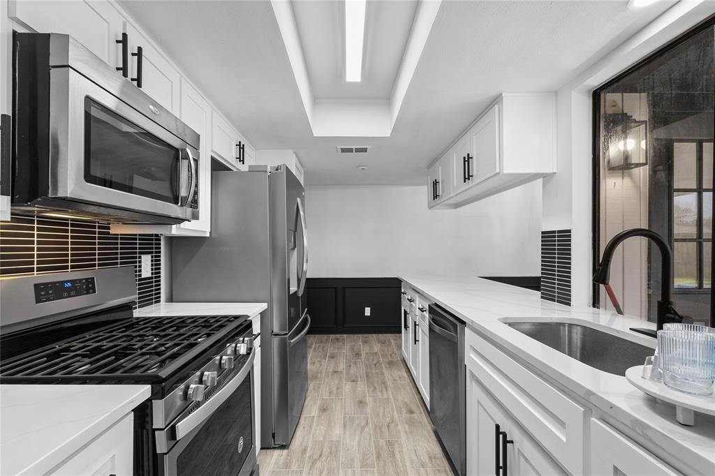 706 Brookdale Circle