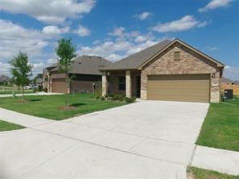 605 Beechwood Drive Greenville TX 75402