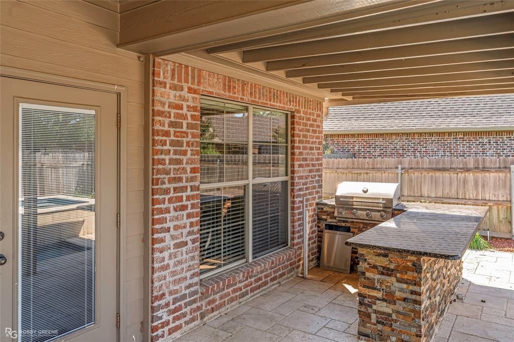 814 Dumaine Drive