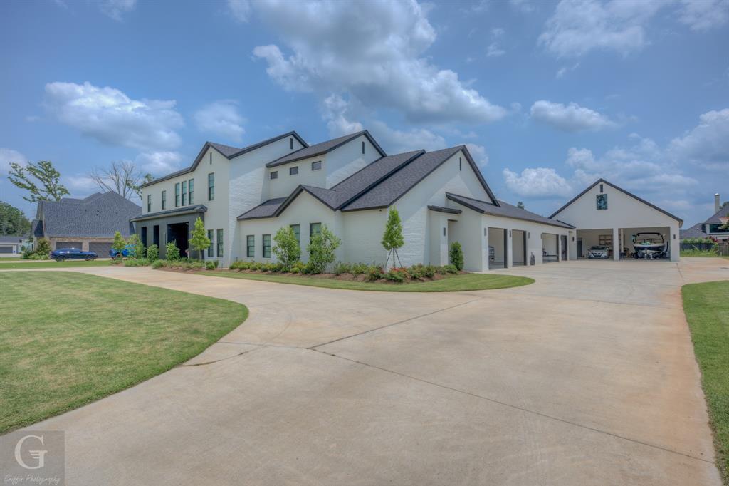 1035 Lochinvar Lane
