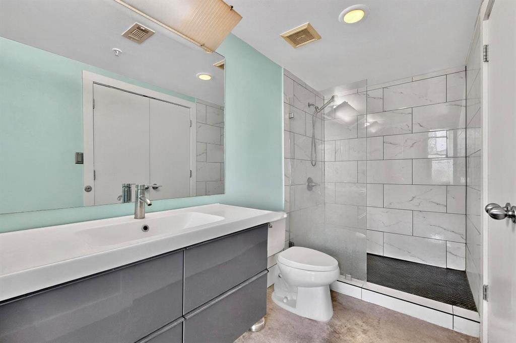 Live Oak Lofts Condo - Residential