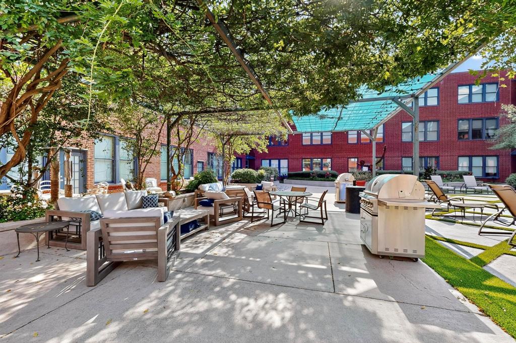 Live Oak Lofts Condo - Residential