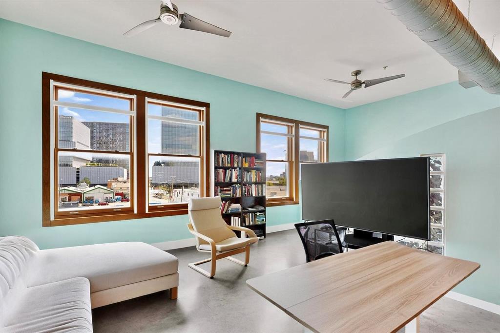 Live Oak Lofts Condo - Residential