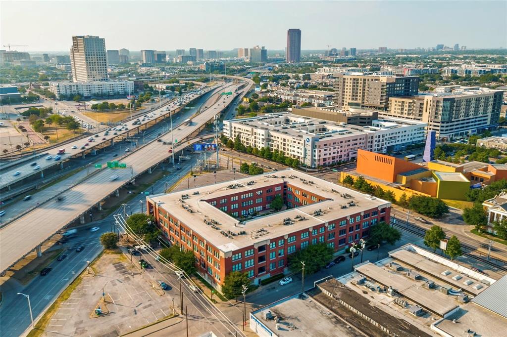 Live Oak Lofts Condo - Residential