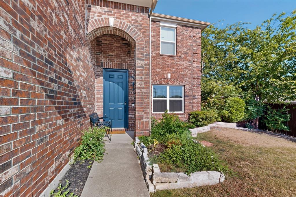 816 Lone Pine Drive