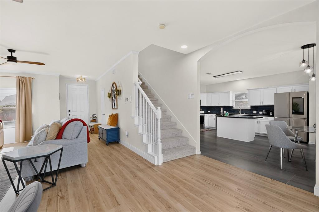 816 Lone Pine Drive