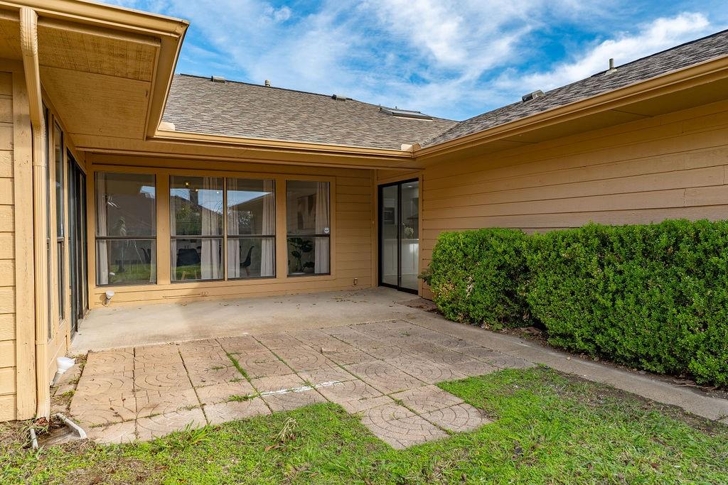 RIVER BEND #1 - Residential Lease