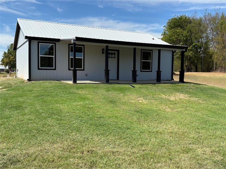 Photo 1 of 40 — 216 Blackfoot, Quitman, TX 75783