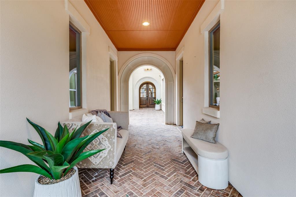 4287 Hickory Grove Lane