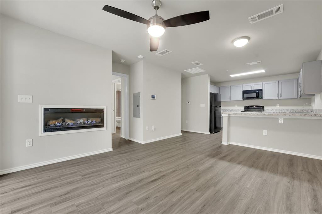 6108 Abrams Road 211