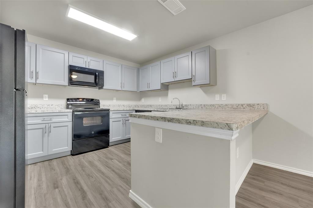 Sable Ridge Condos Ph 01-06 - Residential