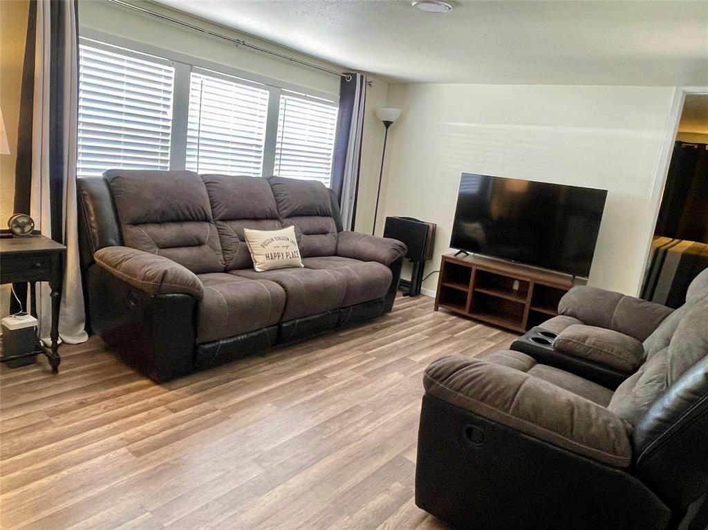 2334 Sanbar Road 104