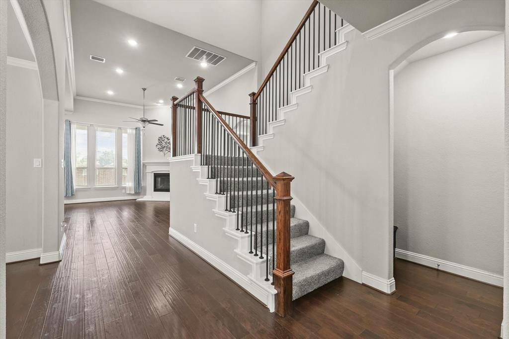 2402 Long Meadow Way