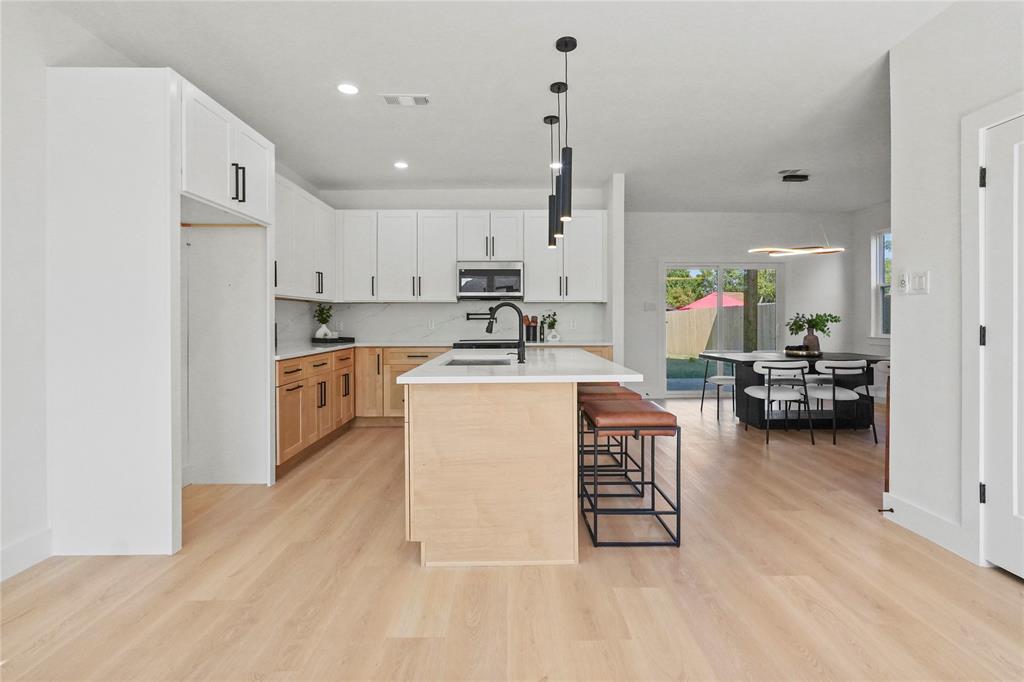 EAGLE FORD GARDENS - Residential