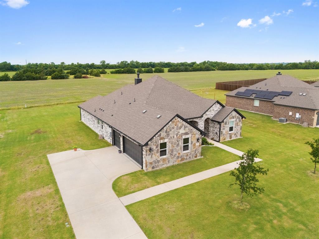 123 Cedar Elm Lane