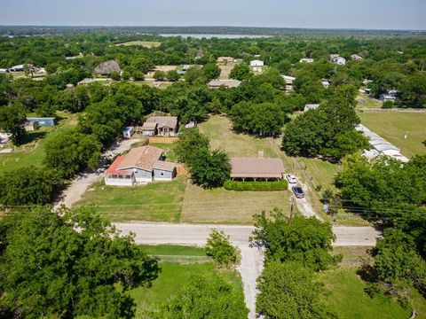 291 County Road 4858 Newark TX 76071