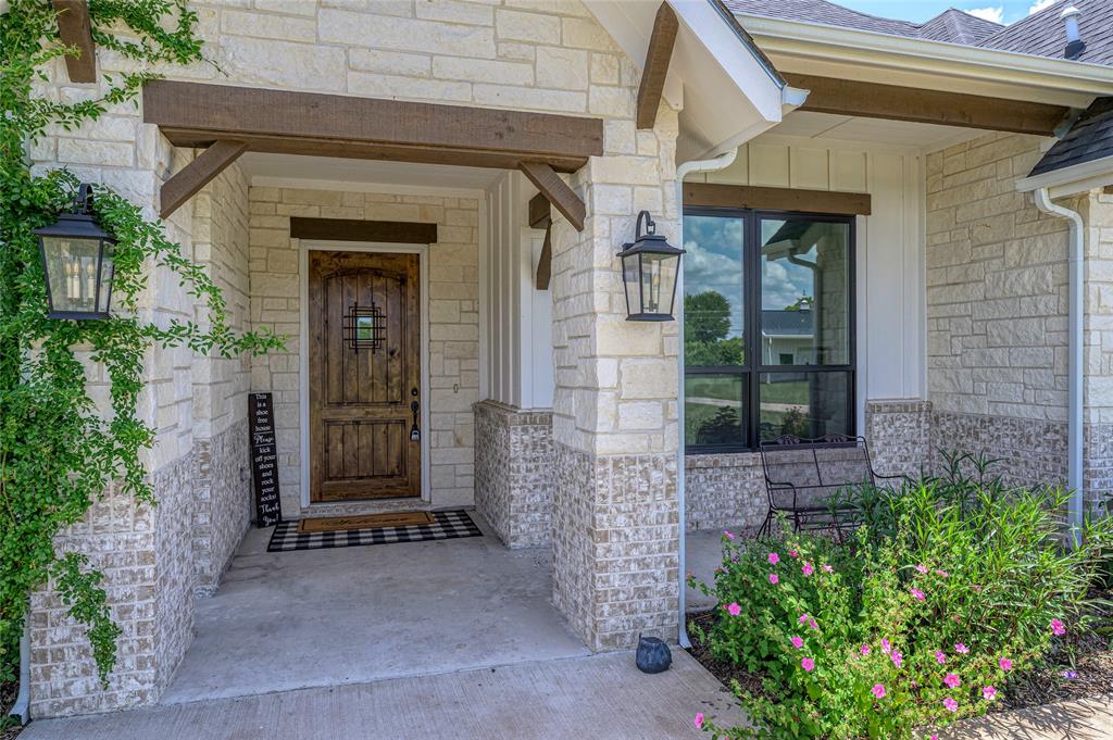 1061 Oxford Crossing Road