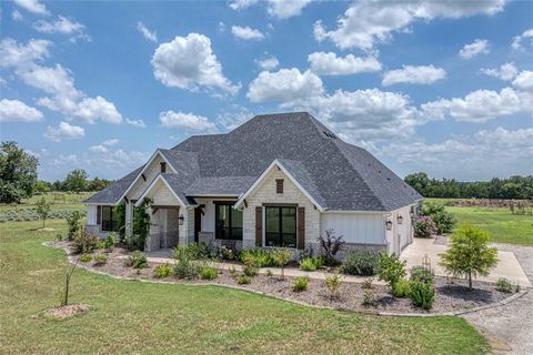 1061 Oxford Crossing Road Van Alstyne TX 75495