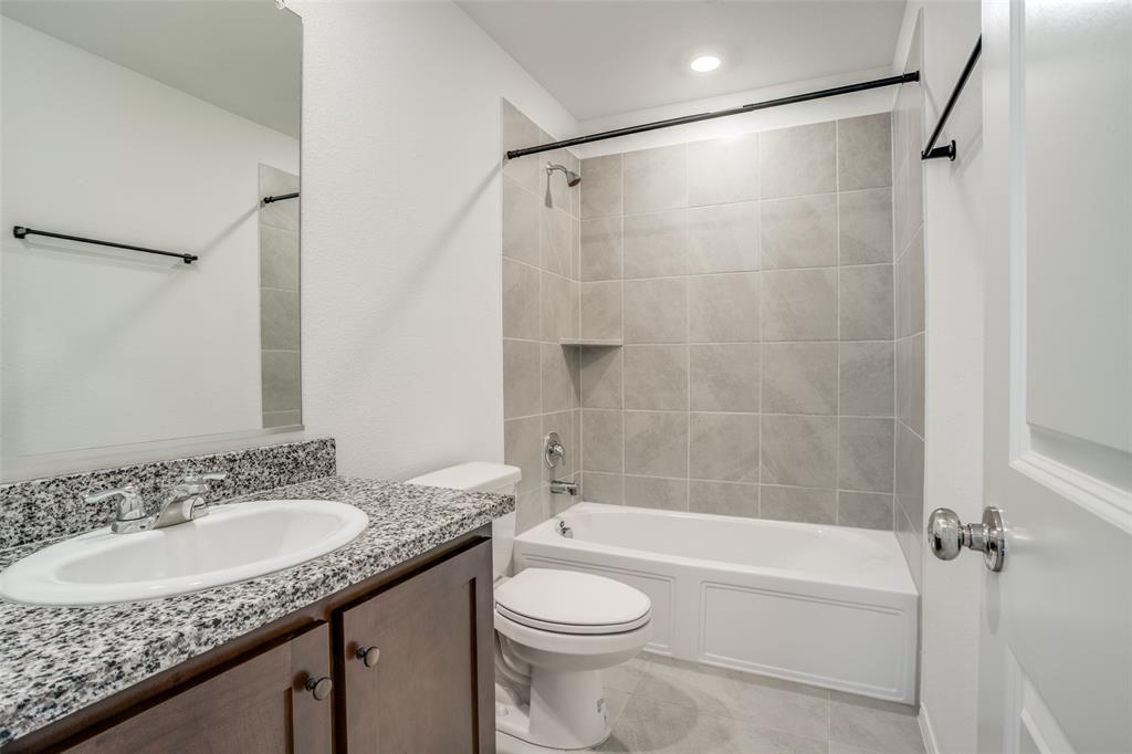 Mobberly Farms Ph 1 - Residential Lease