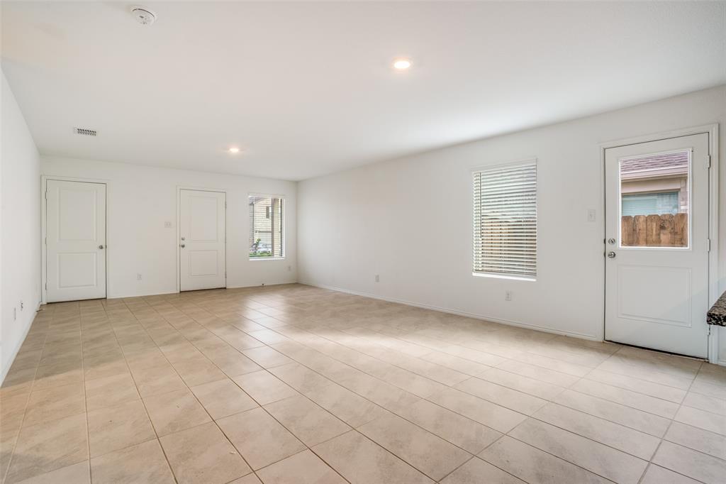 Mobberly Farms Ph 1 - Residential Lease