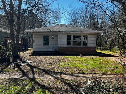 1715 Alma Street Shreveport LA 71108