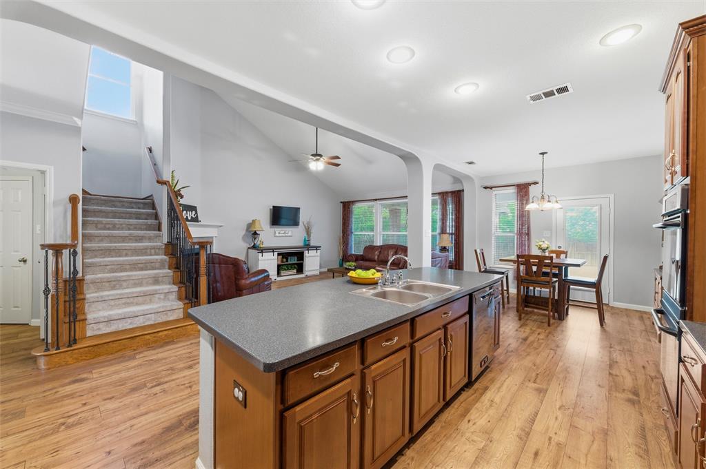 Mistletoe Hill Ph III - Residential