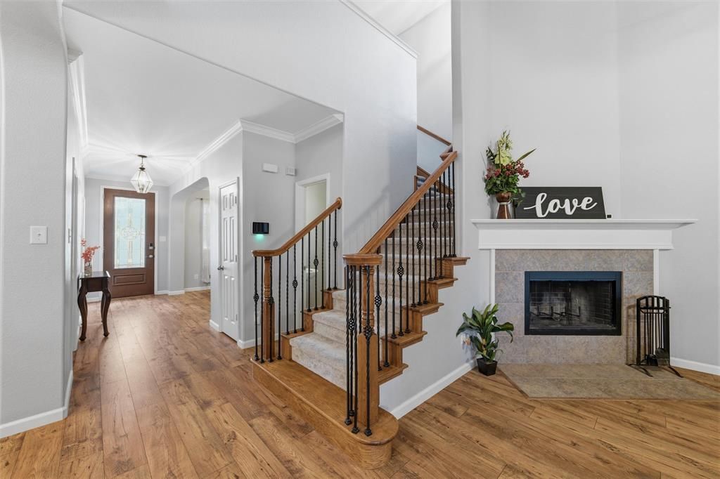 Photo of 1121 Linden Drive, Burleson, TX 76028 (MLS # 21245957)