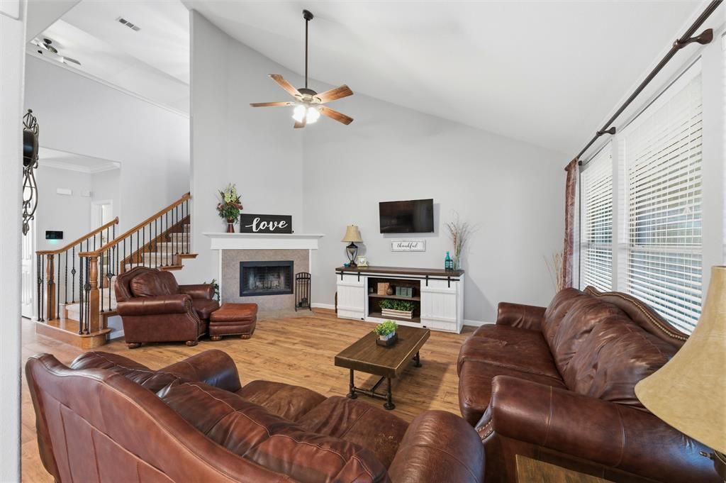 Photo of 1121 Linden Drive, Burleson, TX 76028 (MLS # 21245957)