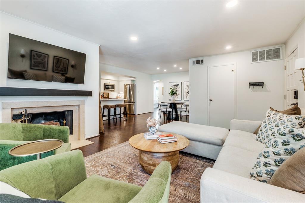 6020 Birchbrook Drive 210