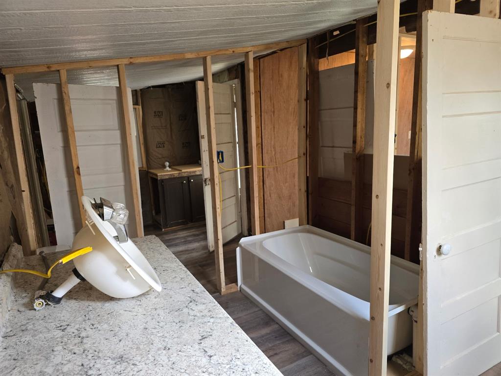 Railroad - Clyde - Residential